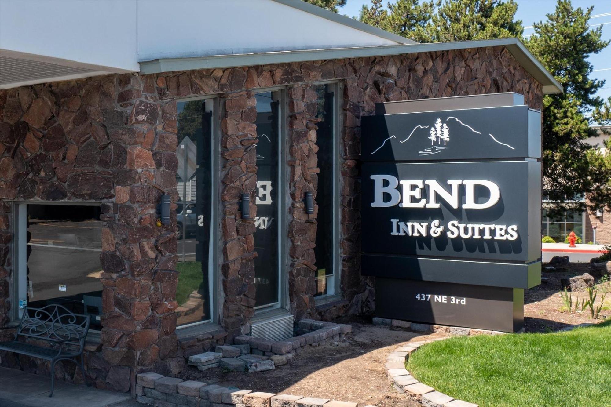 Bend Inn & Suites Exterior photo